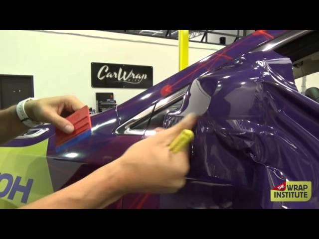 Tips on How to Wrap a Vehicle Mirror