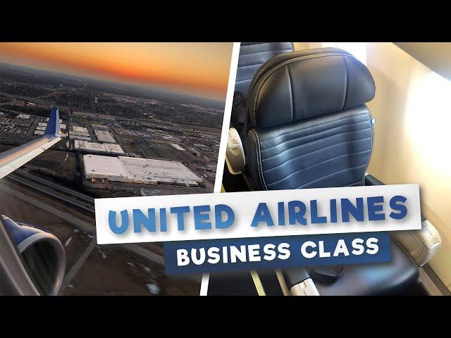 UNITED REGIONAL FIRST CLASS [BUSINESS] EXPERIENCE | AMAZING SUNRISE ABOVE CHICAGO