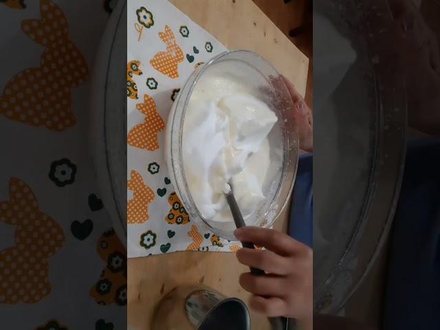 I made a magic cake. Magic because it has 3 layers after baking.