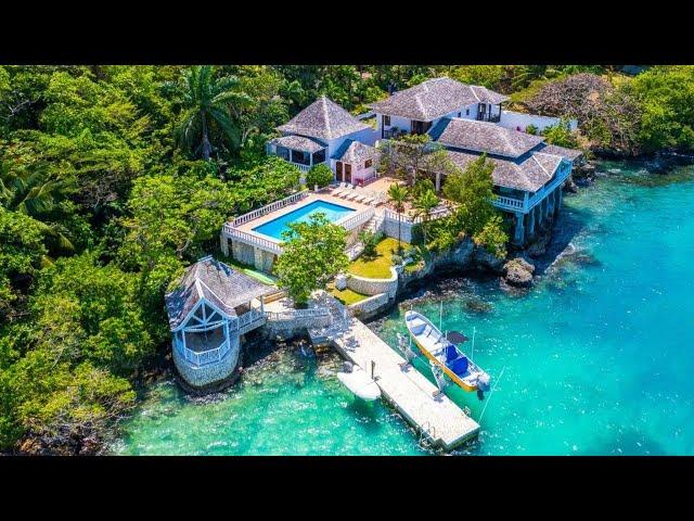 Oceanfront 4 Bedroom 4 Bathroom House for sale on Hermosa Lane, Ocho Rios, Jamaica