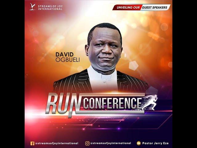 Pastor David Ogbueli gave Pastor Jerry Eze Gift at Run Conference 2021