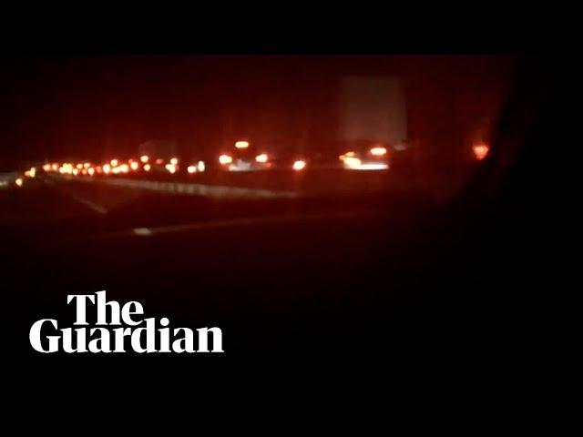 Ukraine: hundreds of thousands try to flee Kyiv