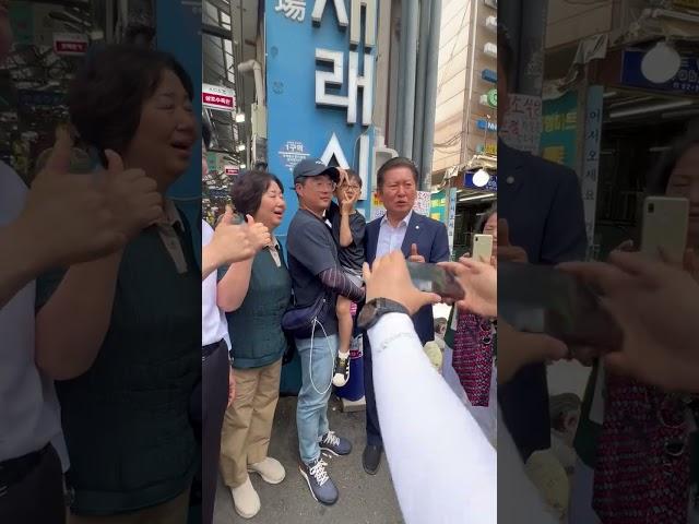 이재명 안 찍고 사진 찍으러 온 사람은...없죠?
