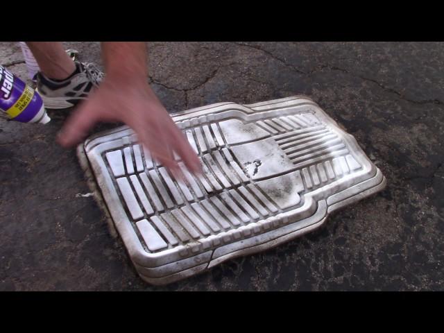 Super Clean Aerosol Degreaser On Floor Mats - Im Loving It!