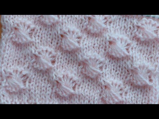 Красивый нежный узор спицами для детской кофточки, туники, платья, свитера.