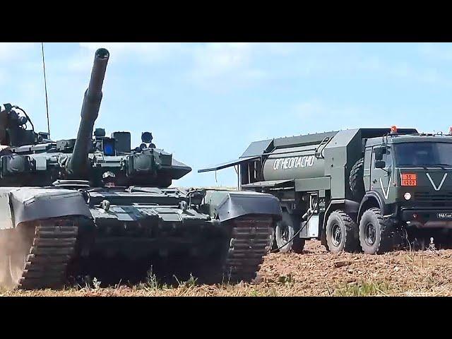 Field refueling of T-90A tanks with ATZ 12-10 tanker