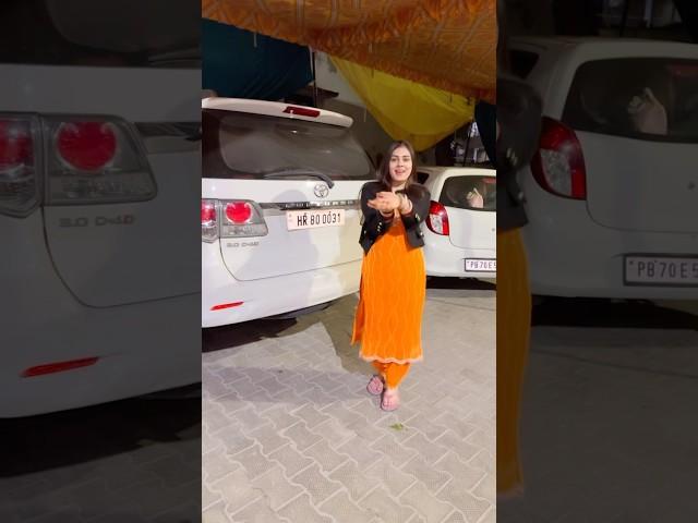 Meri dil ki dhadkan bad gyi#haryanvi #dance #masti #fortuner #car #trendingshorts #public #fyp