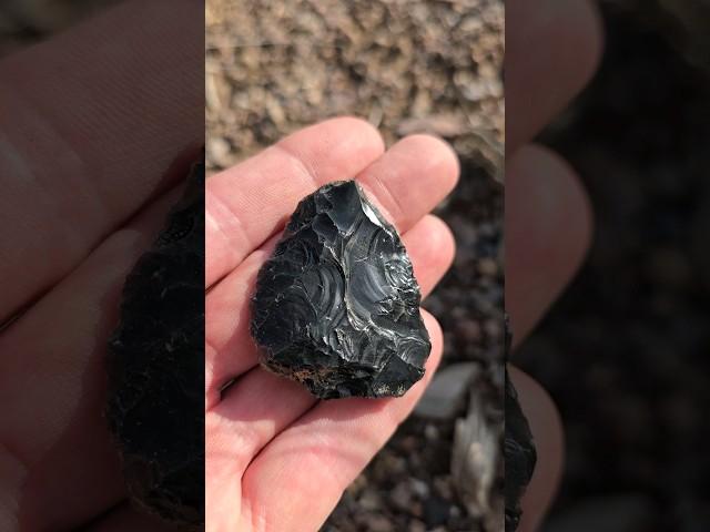 Prehistoric Artifacts In High Desert - Obsidian Point/Archaic Lake Culture?