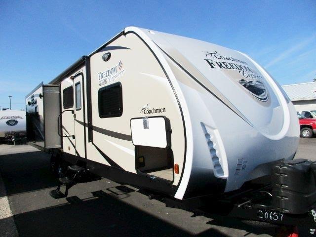 (SOLD) 2016 Coachmen Freedom Express 322RLDS Liberty Edition Ultralite Travel Trailer RV