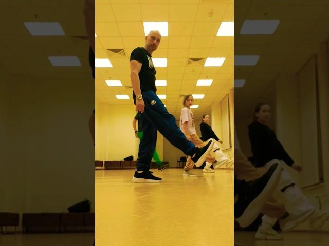 ХИП-ХОП УРОК ДЛЯ НАЧИНАЮЩИХ! ТАНЦЫ ДЛЯ ВСЕХ! #танцы #обучение #dance #тренировка #youtubeshorts