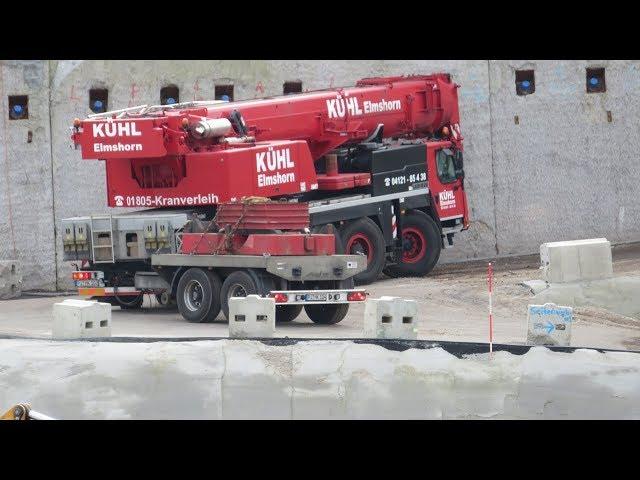 Soeren66 - Mobilkran LIEBHERR LTM 1130-5.1 von Kühl Elmshorn Abbfahrt aus dem Überseequartier