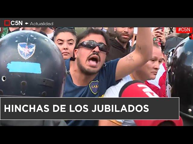 OPERATIVO POLICIAL y TENSIÓN con los HINCHAS en la previa de la MARCHA de los JUBILADOS