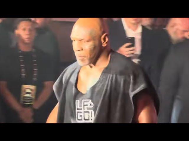 Mike Tyson ICONIC FINAL RINGWALK vs Jake Paul in TRADEMARK BLACK Trunks & Shoes