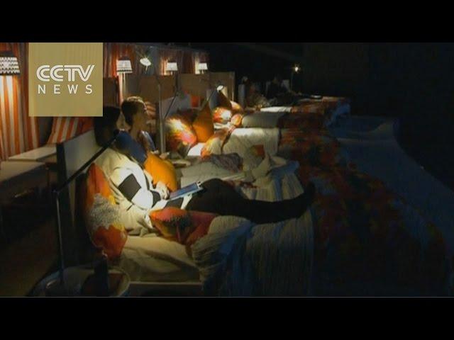 Russians to kick off their shoes and enjoy “bed cinema” in Moscow!