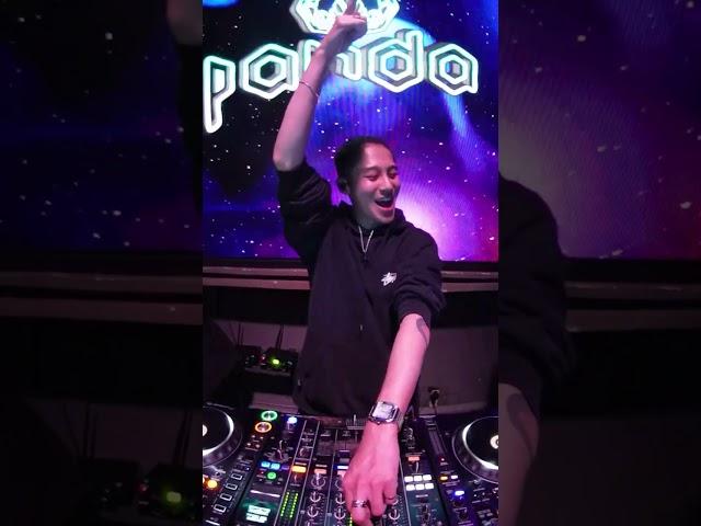 Live Set DJ Panda Barcode Ultra lounge