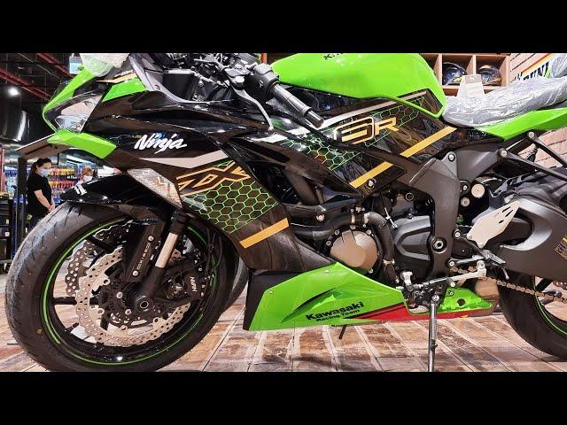 Kawasaki Ninja ZX-6R LIME GREEN