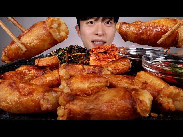 진짜 역대급으로 바삭한 통대창... 김장김치랑 부추김치 더해서 먹어보겠습니다 ! ! ! ASMR MUKBANG DAECHANG(BEEF INTESTINE) EATING SHOW