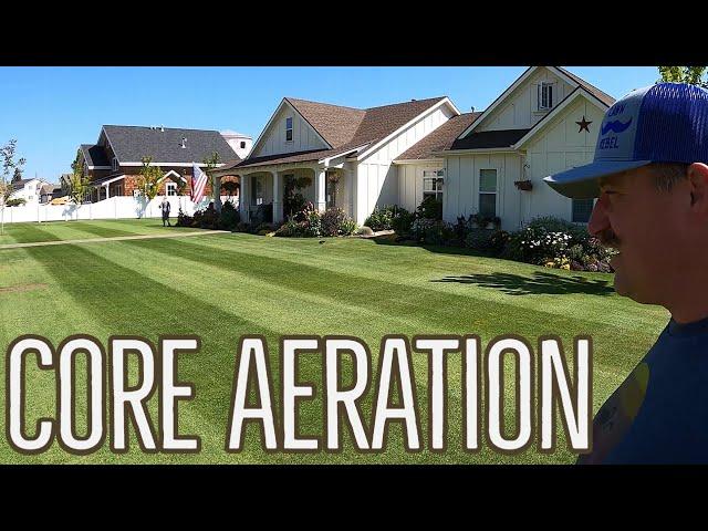 HOW TO AERATE THE LAWN. GOLF COURSE LAWN