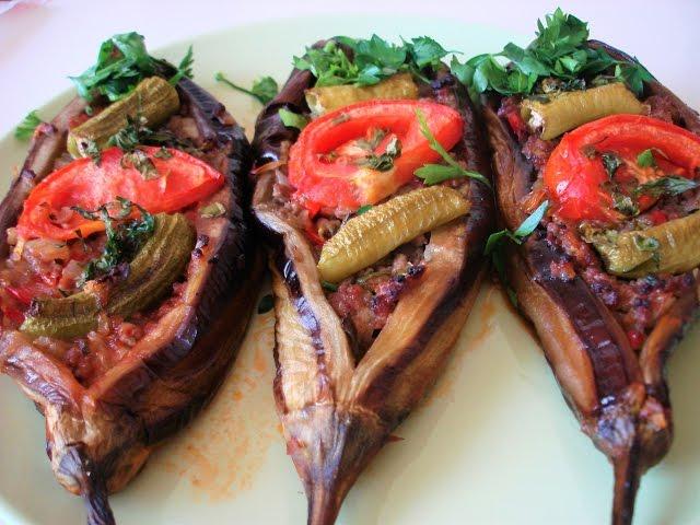 Stuffed eggplant in Turkish in the oven - Karnyaryk. Recipe from the Turkish grandmother. Karnıyarık