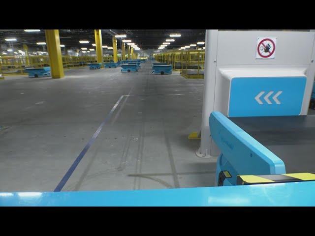 Amazon shows off new robotics fulfillment center in San Antonio