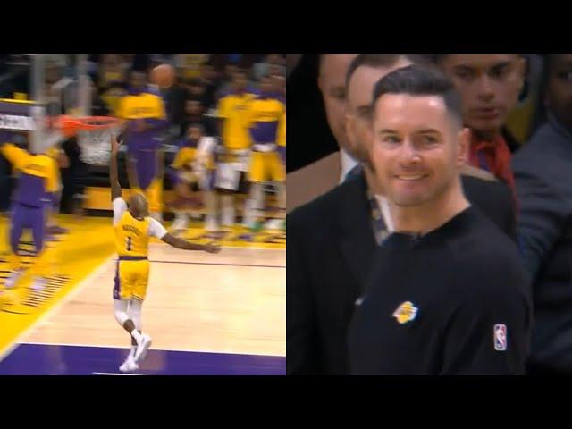 D'Angelo Russell misses wide open layup and JJ Redick hides frustration perfectly