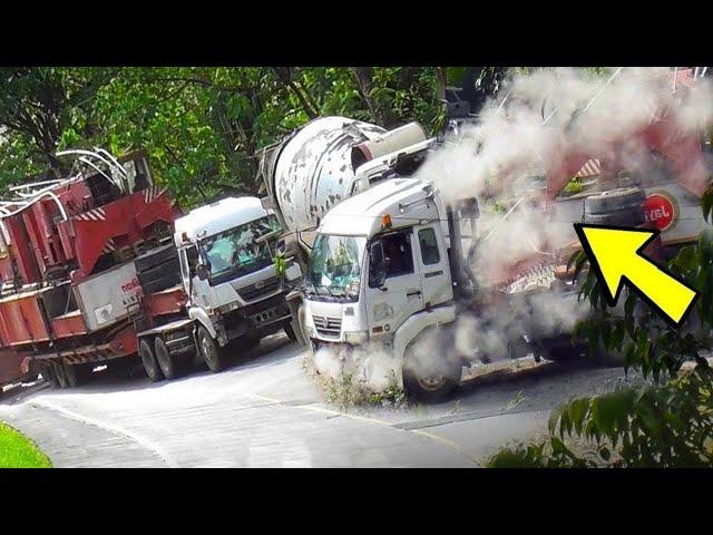 Top 100 Dangerous Idiots Truck, Car, Excavator & Bulldozers Fails Compilation, Total Idiots at Work