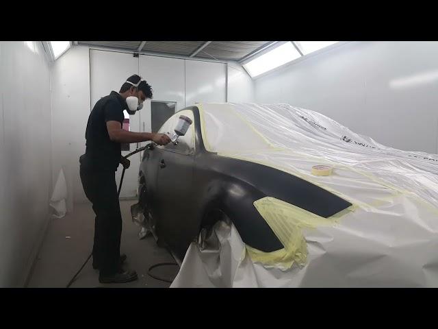 Keen Auto Body works provides professional paint jobs by using industry best material and tools.