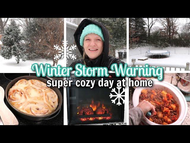 A COZY DAY AT HOME WITH ANOTHER WINTER STORM / SLOW COOKER POOR MAN'S STEW RECIPE