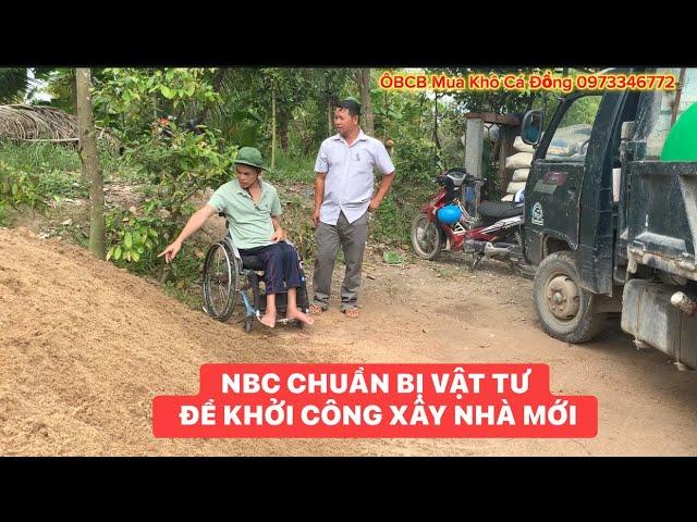 Ngọc Bếp Củi cùng anh Việt đã chuẩn bị vật liệu sẵn sàng khởi công xây nhà mới
