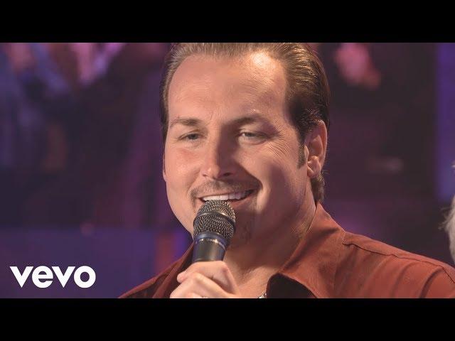 Michael English, Mark Lowry, David Phelps, Larnelle Harris - Give Up [Live]