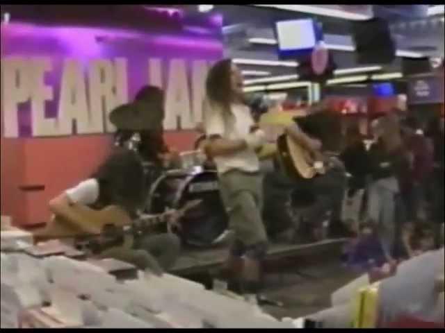 Pearl Jam - 1991-11-14 - Tower Records, Yonkers, NY