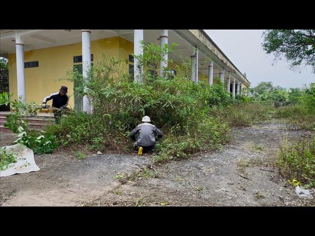 Everyone was happy when we helped clean up the abandoned hall for Christmas