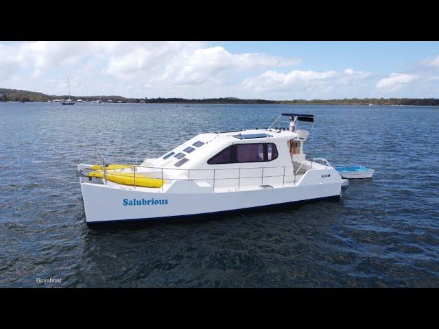 Explorer 32 Catamaran - Walkthrough