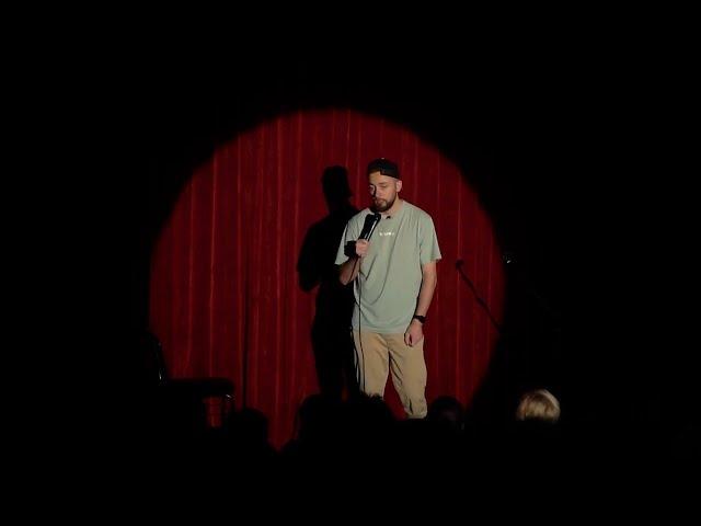 SUNT URMAȘUL LUI ARȘINEL | Stand Up Comedy