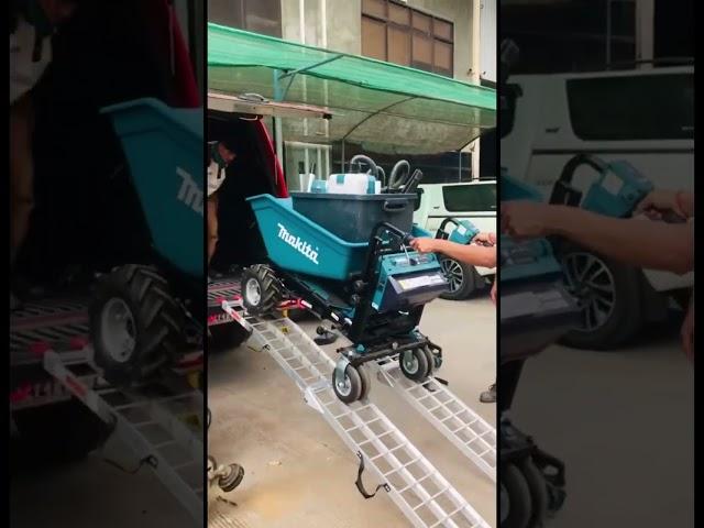 Makita DCU603 Wheelbarrow #makita #powertool #diy #construction #shots #shortvideo #world #tools