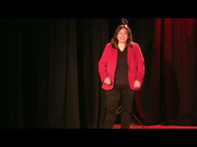 Listening to music in a class, a horrible idea | Gabriela Gacitúa | TEDxCanilloED