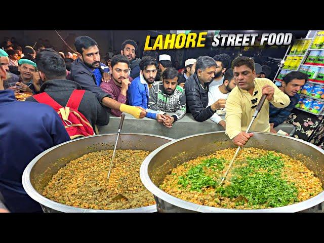 THE FAMOUS OF STREET FOOD LEGEND | PEOPLE ARE ADVANCE WAIT 1:00 AM - NIGHT STREET FOOD IN LAHORE