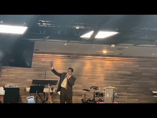 Pastor y Evangelista: Adan Andrade //en Iglesia Biblica Manassas VA