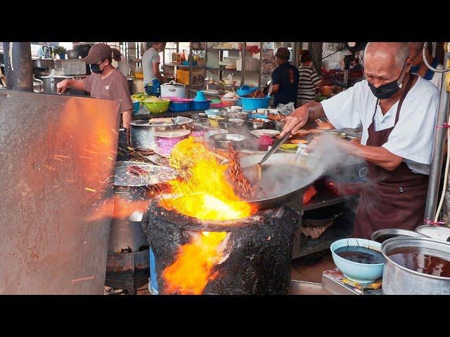 Amazing Wok Skill Master！ Shrimp Fried Noodles with Pork and Lard / 最強阿伯熱炒！ 炭燒豬油渣炒麵, 豬肉蝦仁炒麵