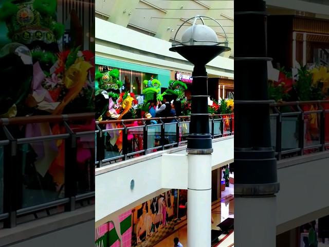 #kualalumpur #shoppingmall #matrorail #kl #video #malaysia #sky #rh7 #trees #shorts #short #lrt #kl