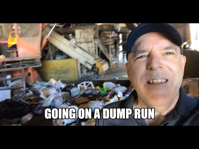 Storage Hunters 101 - Ending 2020 at the dump - Buying abandoned storage lockers at the Auctions