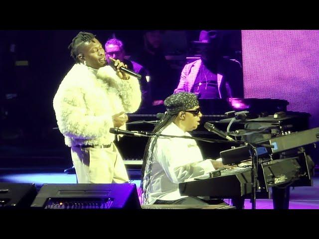 "I Just Called to Say I Love You" Stevie Wonder & Lucky Daye @ Los Angeles event 2024-12-14