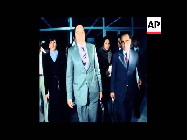 SYND 28 2 78 EGYPTIAN DIPLOMATS  RETURN TO CAIRO AFTER RIFT WITH GOVERNMENT OF CYPRUS