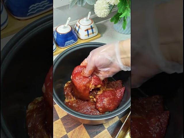 家里有个电饭锅就能做出来好吃的蜜汁叉烧肉，做法简单，味道正宗蜜汁叉烧 叉烧肉 我的厨房日记 学会快去试试吧