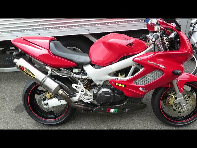 HONDA VTR1000F FireStorm AKRAPOVIC Exhaust sound!