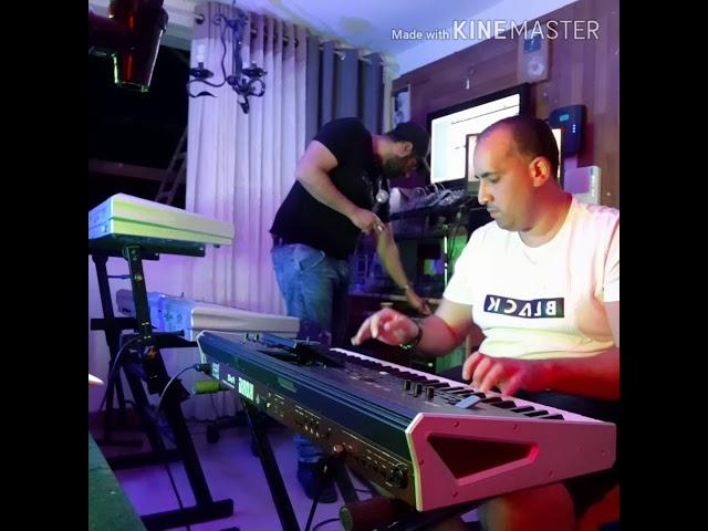 אביחי חן והקלידן נתנאל חלפוו בחפלה שמחה pa4x