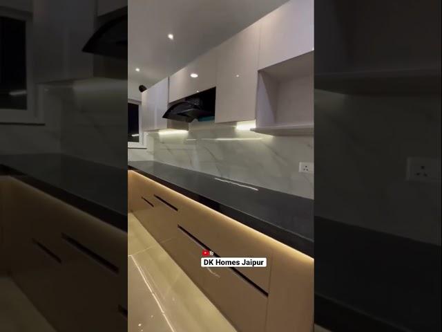 Ultra luxurious kitchen design idea