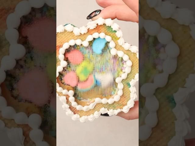I filled these cookies with sprinkles & Lucky Charms marshmallows! ️ #cookiedecorating #cookieart