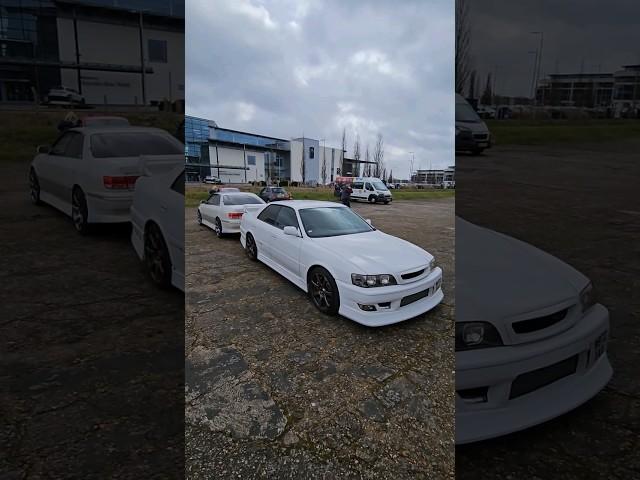 The battle of the JZX100. Chaser vs. Mark II, which would you take?