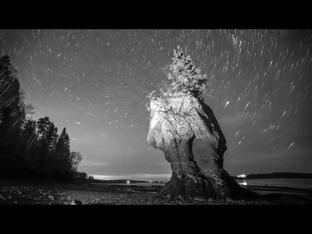 Hopewell Rocks - Stars Among the Clouds